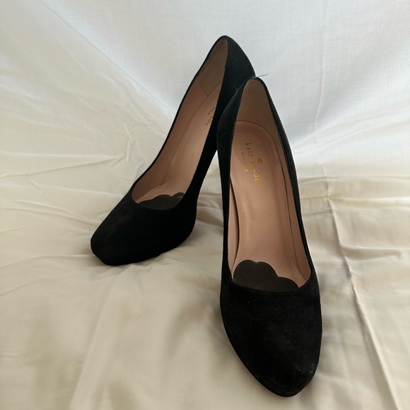 Kate Spade Suede Black Pumps size 8.5 - Picture 6 of 6